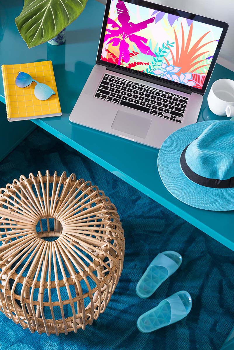Room desk